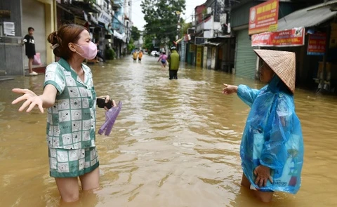 Thoi diem lu ngoai de vung song Hong tai Ha Noi rut het nuoc hinh anh