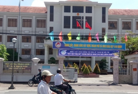 Ca Mau co 'sieu so' hon 2.200 nguoi sau hop nhat hinh anh