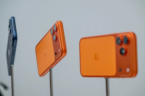 Tim Cook xac dinh tuong lai cua iPhone hinh anh