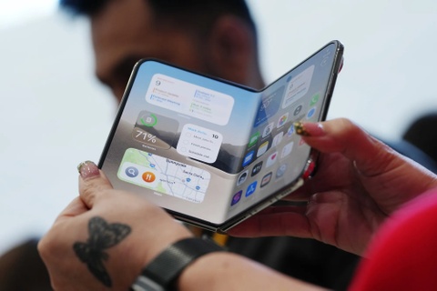 Apple đặt cược vào độ bền của iPhone Duo