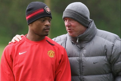 Evra: 'Sir Alex het vao mat trong lan dau noi chuyen voi toi' hinh anh