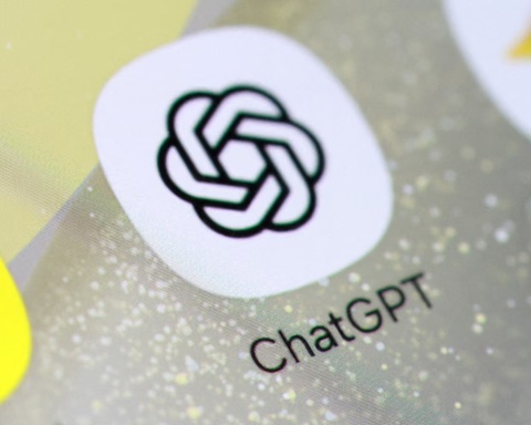 ChatGPT huong dan mua hang tren website lua dao hinh anh