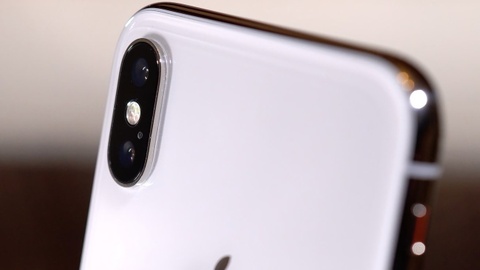 iPhone X thành đồ cổ