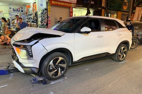 Khoanh khac nu tai xe gay tai nan lien hoan o Ha Noi hinh anh