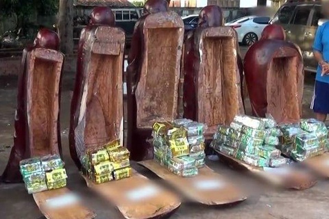 Bat 240 kg ma tuy anh 1