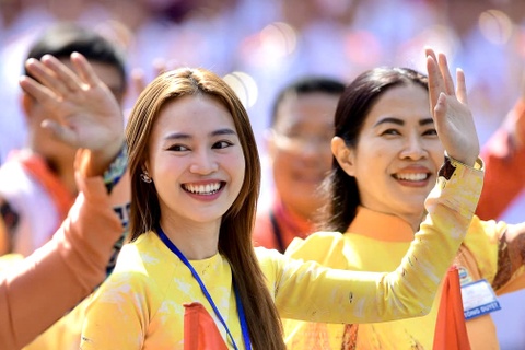 Hình ảnh đẹp của sao Việt trong lễ tổng duyệt diễu binh