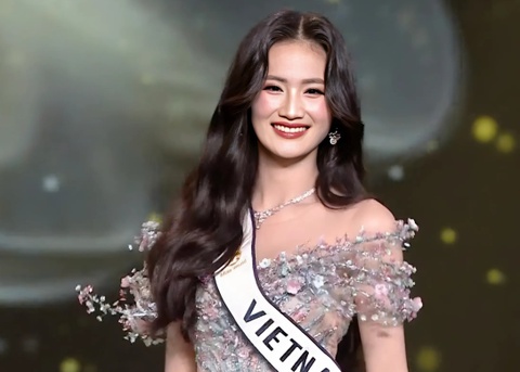 Y Nhi lot top 40 chung ket Hoa hau The gioi 2025 hinh anh