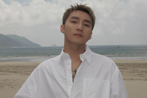 Son Tung M-TP gay xon xao hinh anh