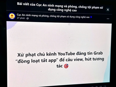 Đăng tin tài xế Grab 'tắt app' để câu view, YouTuber bị phạt