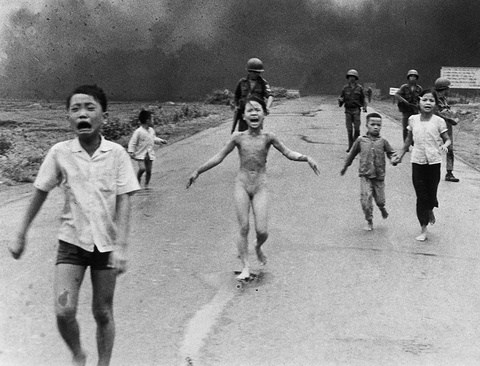 World Press Photo tam ngung ghi nhan 'Em be Napalm' la cua Nick Ut hinh anh