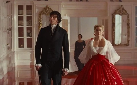 Nhin tu ‘Doi gio hu’, lan song lam moi sach co dien hut khach hinh anh