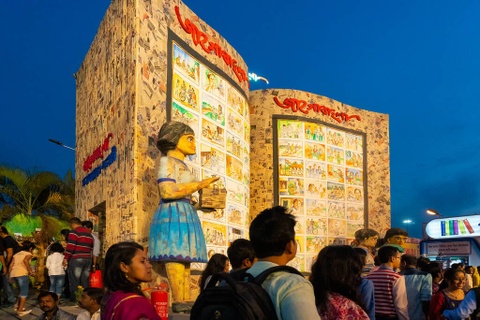 Doanh thu 'khung' cua nganh xuat ban An Do hinh anh