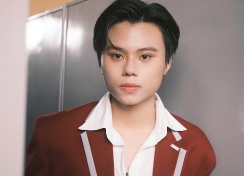 Thi sinh 'Tan binh toan nang' xin loi hinh anh