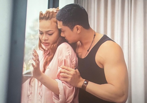 Phim 16+ ‘Bit mat bat nai’ - tham hoa dien anh Viet hinh anh