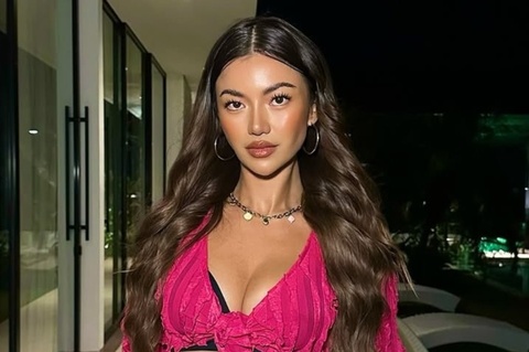 Thi sinh Hoa hau Hoan vu ngo doc thuc pham hinh anh