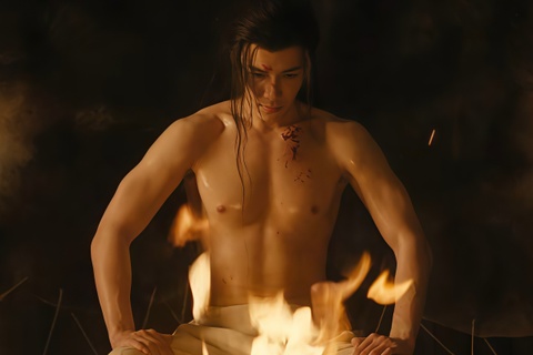 Tiec cho Anh Tu trong phim 18+ hinh anh