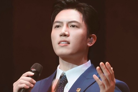 Anh Tu thong bao cho phep su dung mien phi ca khuc 'Thua Dang' hinh anh