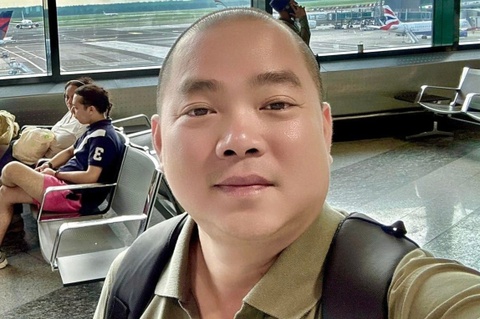 Nhac si Minh Khang xin loi hinh anh