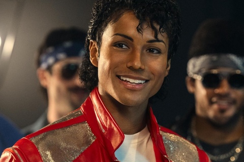 Phim ve Michael Jackson vap tranh cai hinh anh