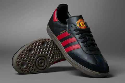 Nhung doi sneakers 'an mung' chien thang cua MU hinh anh