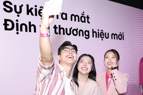 CEO MoMo: 'Khach hang can cuoc song tai chinh on dinh hon' hinh anh