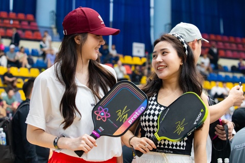 CDV len do de gap 'tay vot pickleball so 1 the gioi' o Ha Noi hinh anh
