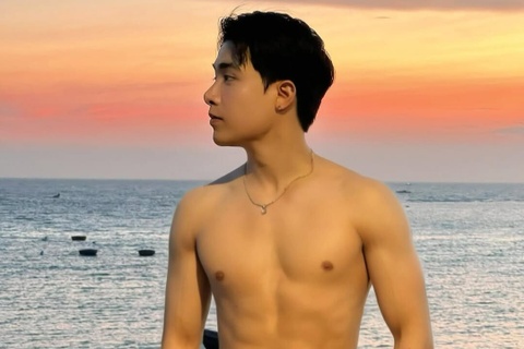 Chang trai to Chang May ngoai tinh la ai? hinh anh