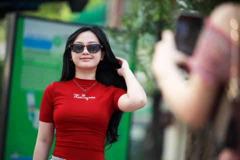 Moi het Tet, nhan su TP.HCM voi tinh nghi le Gio To Hung Vuong 9 ngay hinh anh