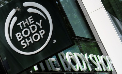 Buc anh hung 'bao' chi trich cua The Body Shop hinh anh