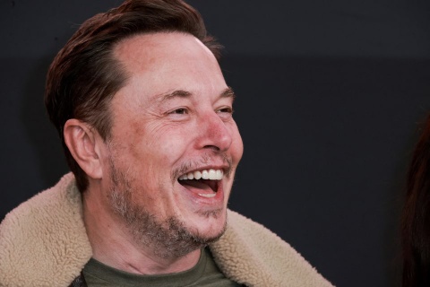 Elon Musk tiet lo ly do dung ma tuy hinh anh