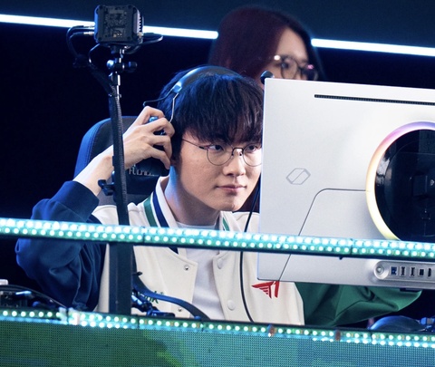 Bao Han Quoc: LCK dat trong tam tai Viet Nam hinh anh