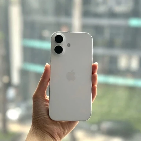 Có nên mua iPhone 17 cũ lúc này?
