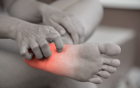 Dấu hiệu cảnh báo bệnh gan vào buổi tối