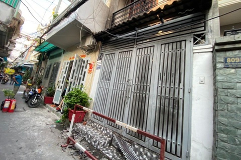 Chay nha luc rang sang o TP.HCM, mot nguoi tu vong hinh anh