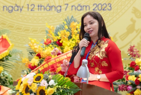 Xay dung thoi quen doc - kho hay de? hinh anh