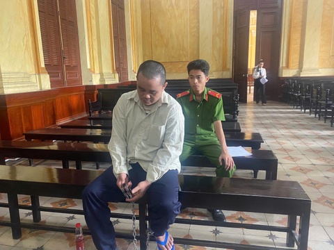 Sat hai nguoi tinh, nguoi dan ong linh an tu hinh anh