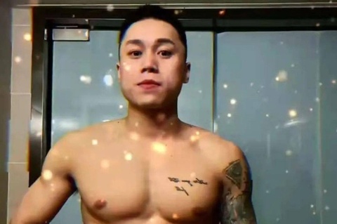 Livestream dung tuc suot 3 tieng o be boi gay phan no tai Trung Quoc hinh anh