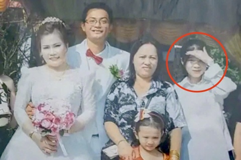 Di an cuoi hang xom, 4 nam sau co gai thanh con dau hinh anh