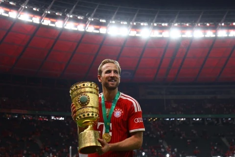 Kane lap hat-trick, Bayern vo dich Cup Quoc gia Duc hinh anh