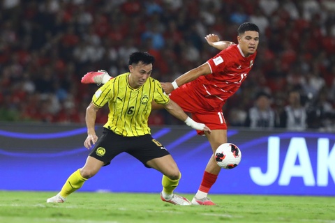 Indonesia chật vật cầm hòa Malaysia