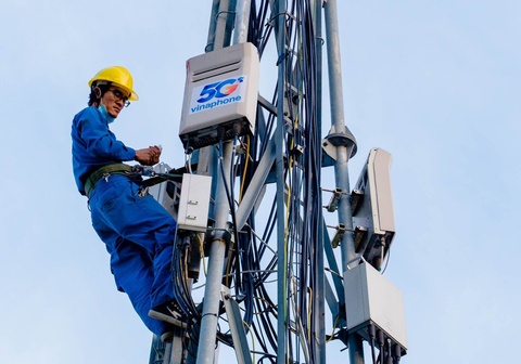 Nha mang thu hai so huu bang tan de phat trien 5G hinh anh