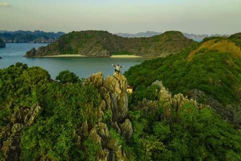 Tạp chí Mỹ ca ngợi đảo Cát Bà 'tuyệt nhất Đông Nam Á để phiêu lưu'