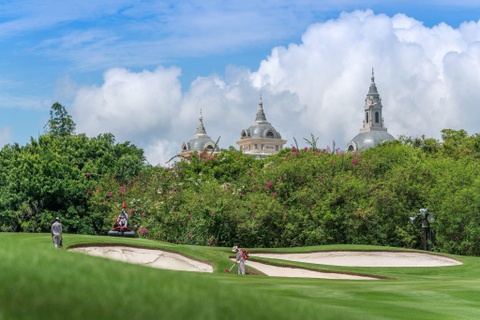 He thong khach san Vinpearl lui gio check-in xuong 15h hinh anh