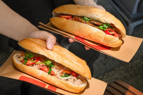 Banh mi Viet Nam lai lot top 'ngon nhat the gioi' hinh anh