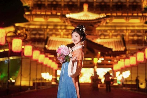 Trung Quoc thu hut khach 'xuyen khong' hinh anh