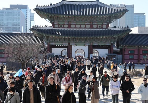 Tam dong cua loat diem tham quan o Han Quoc vi concert BTS hinh anh