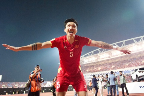 Văn Hậu đá chính ở FIFA ASEAN Cup 2026?