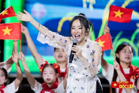 Hong Nhung, Chillies hoa giong cung khan gia o 'Tu Hao Ban Sac Viet' hinh anh