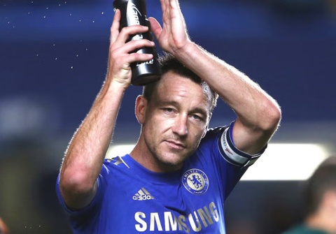 Terry noi gian khi bi so sanh voi Van Dijk hinh anh