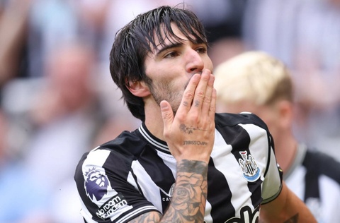 Bo doi 150 trieu bang dat hang o Premier League hinh anh